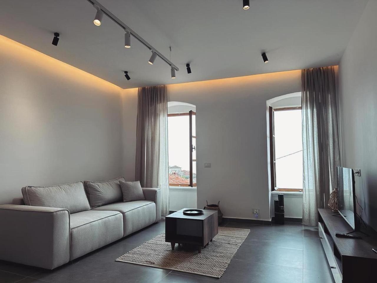 Lion'S Villa Vlorë Εξωτερικό φωτογραφία