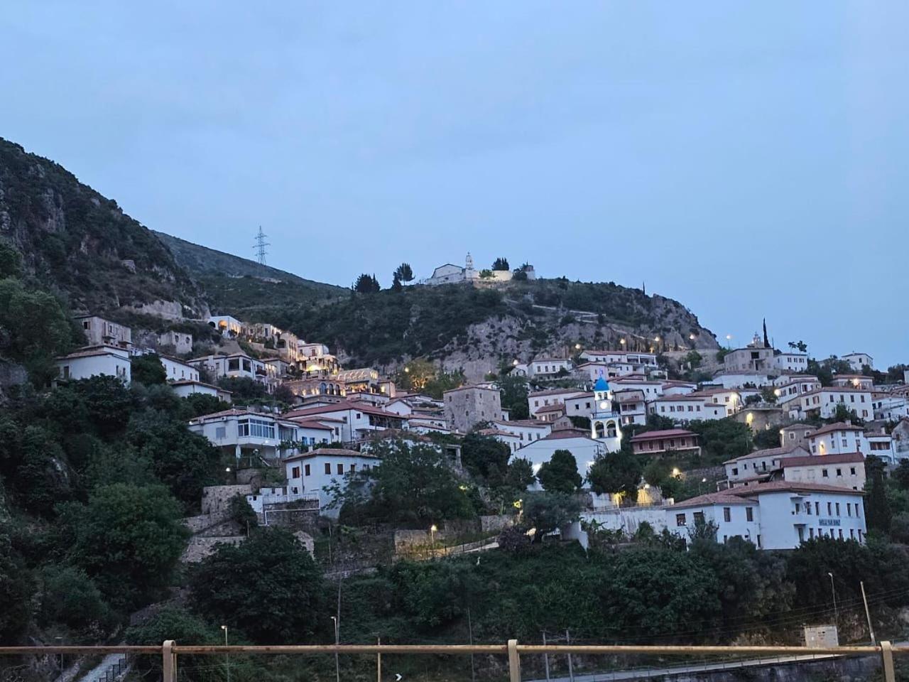 Lion'S Villa Vlorë Εξωτερικό φωτογραφία